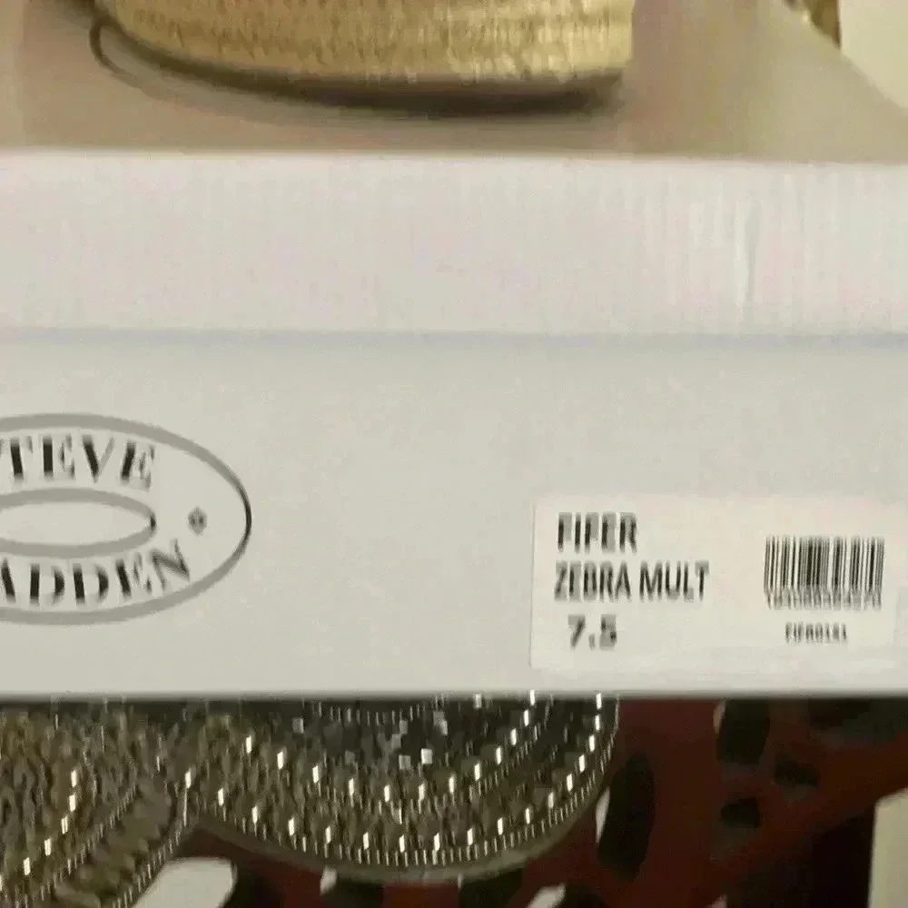 STEVE MADDEN FIFER ZEBRA ESPADRILLE NIB SZ 7.5M